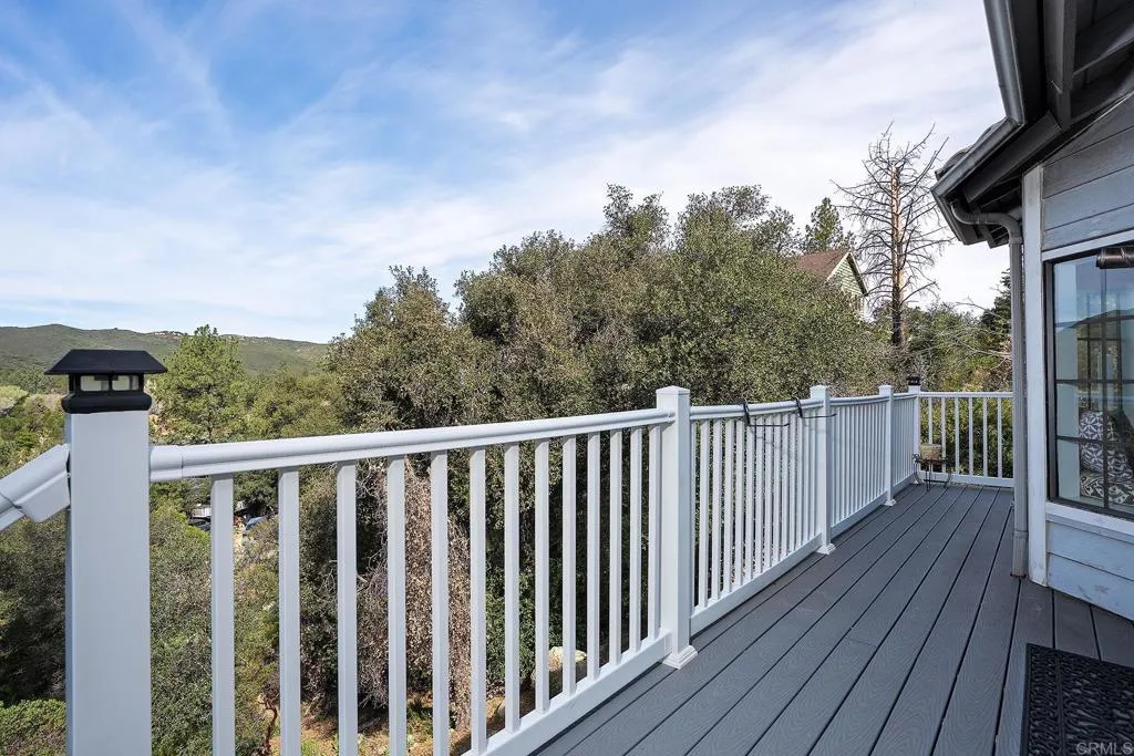 https://cdn.realtyfeed.com/cdn/127/306700477/23f2aa1cbec3e330a13f1fb5858cae03.webp