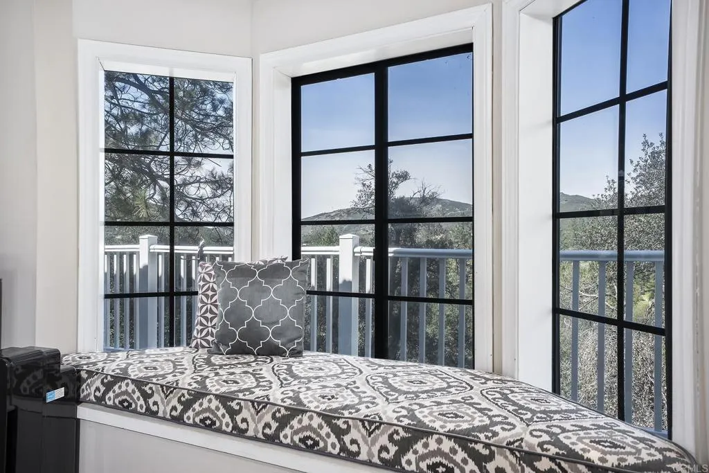 https://cdn.realtyfeed.com/cdn/127/306700477/5ae989f7558d16b3b796e94246580f72.webp