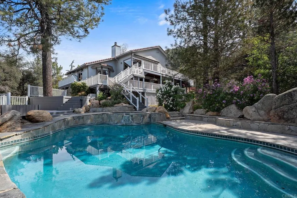https://cdn.realtyfeed.com/cdn/127/306700477/ce1819c8b59f519d427e89450a5c0e65.webp