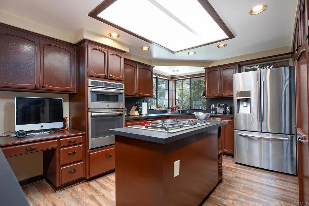 https://cdn.realtyfeed.com/cdn/127/306700477/d23ed333b6da95d3f64368ac1ead4a29.webp