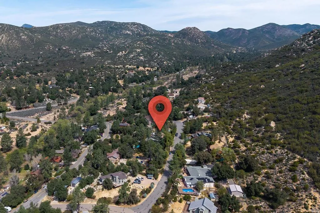 https://cdn.realtyfeed.com/cdn/127/306700477/f48bc638a0095a38fd03bd5d02967812.webp