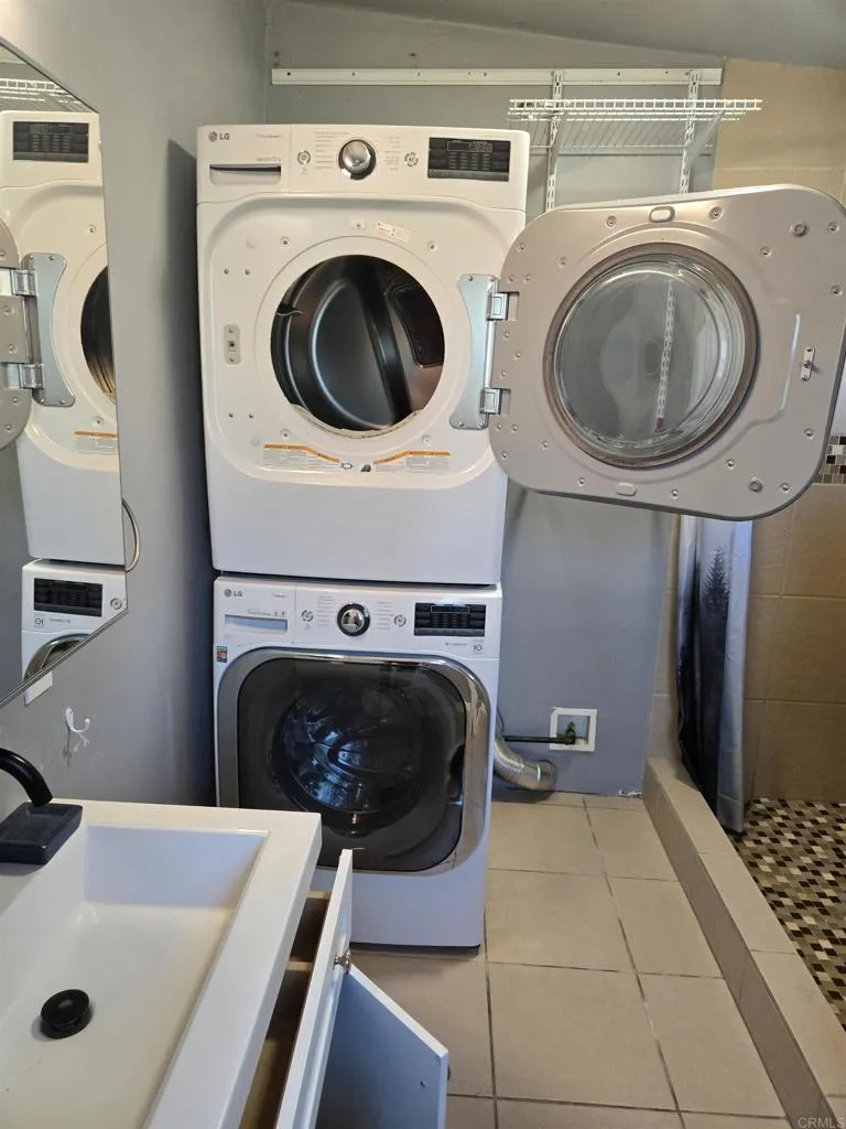https://cdn.realtyfeed.com/cdn/127/306700512/f8b0d6c0b1d46e0805ce628880640175.webp