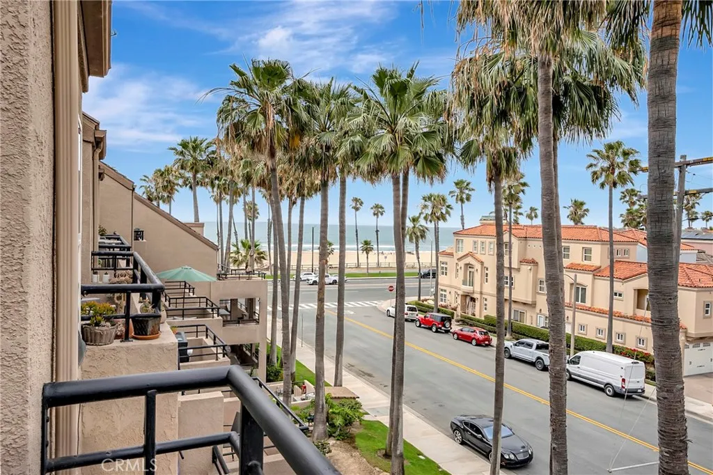 1200 Pacific Coast Unit 426, Huntington Beach, CA 92648 - Photo 2 of 43, Huntington Beach, CA