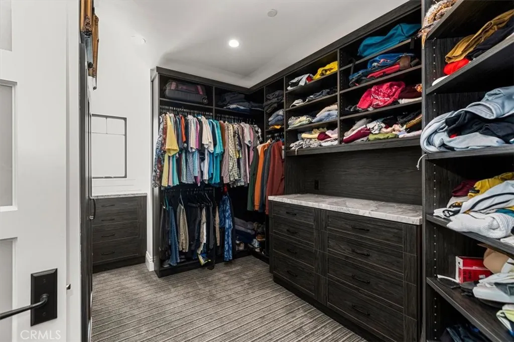 https://cdn.realtyfeed.com/cdn/127/306700556/37bd141165a6db86aa13ca436cee0b89.webp