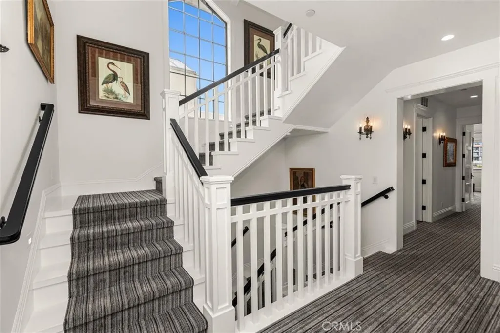 https://cdn.realtyfeed.com/cdn/127/306700556/3a88967e954c8d00ed71880a0da3388e.webp