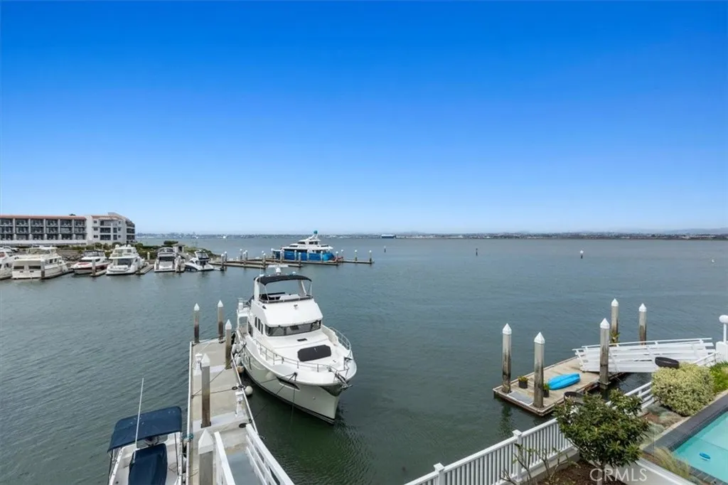 https://cdn.realtyfeed.com/cdn/127/306700556/74e4a123117f38ba5272bd1b17f70100.webp