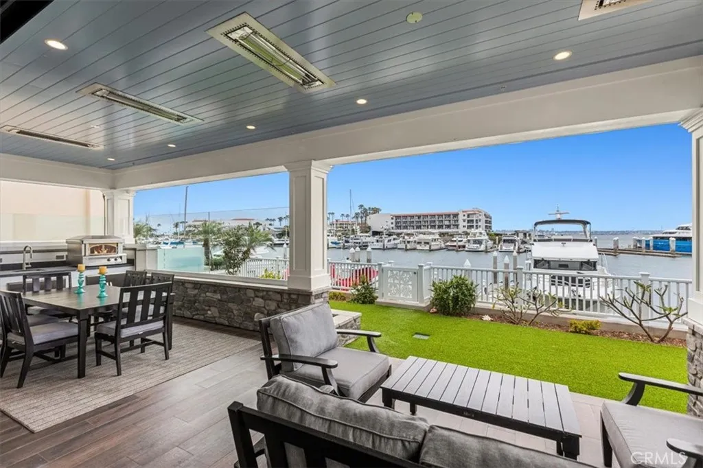 https://cdn.realtyfeed.com/cdn/127/306700556/756a9a0fbbff2db4db2621a5c5f5bb8e.webp