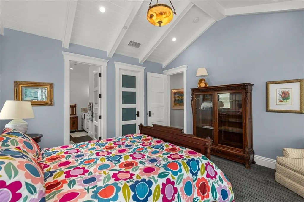 https://cdn.realtyfeed.com/cdn/127/306700556/7a43f4940a629eacfed9108f51c1bb02.webp