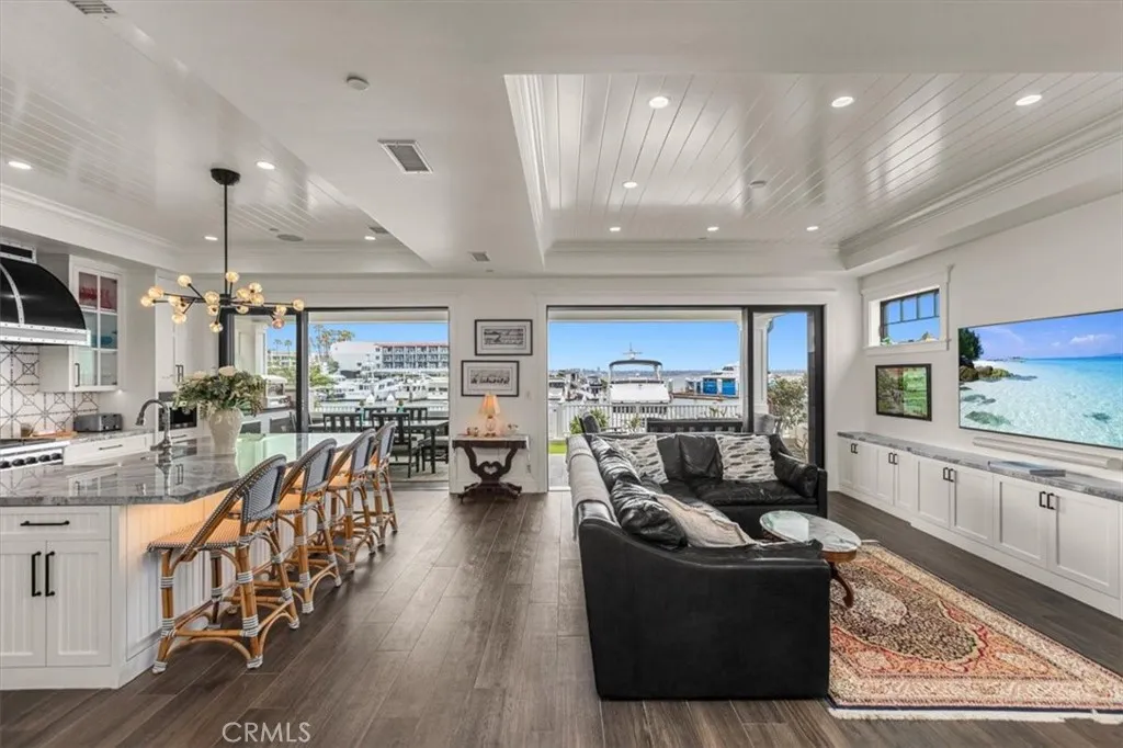 https://cdn.realtyfeed.com/cdn/127/306700556/8fffeef93219e000c258ceda0aa2f213.webp
