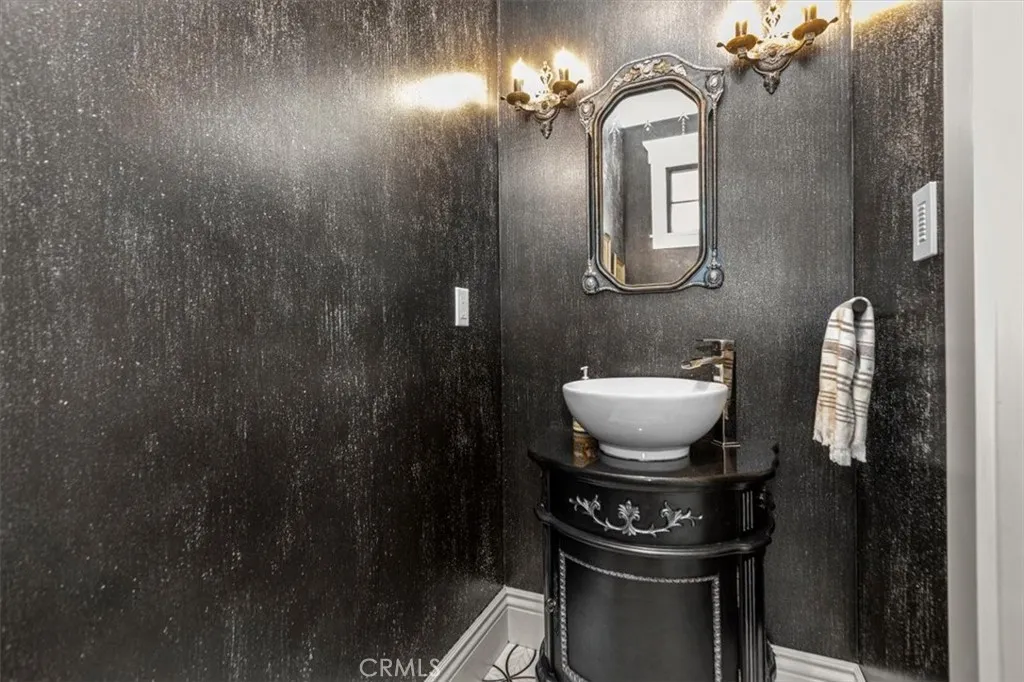https://cdn.realtyfeed.com/cdn/127/306700556/92eba310d1398336ad8774303d36b75e.webp