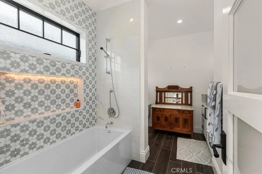 https://cdn.realtyfeed.com/cdn/127/306700556/93256ce7f24c1e4d8dd1d6ec9f34a2e1.webp