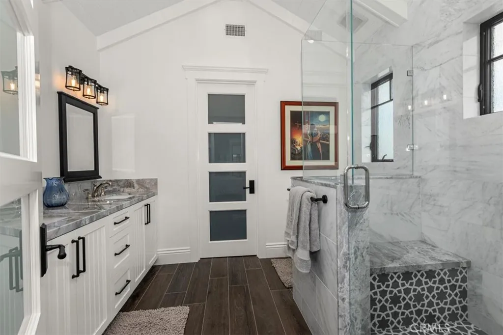 https://cdn.realtyfeed.com/cdn/127/306700556/eaa1854ec64a3195fd428f98870638de.webp