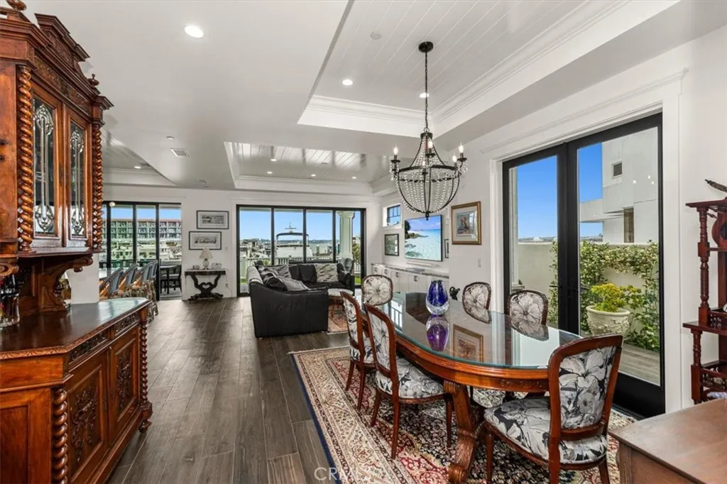 https://cdn.realtyfeed.com/cdn/127/306700556/ee43c4d26e364d7e0a74804da3307747.webp