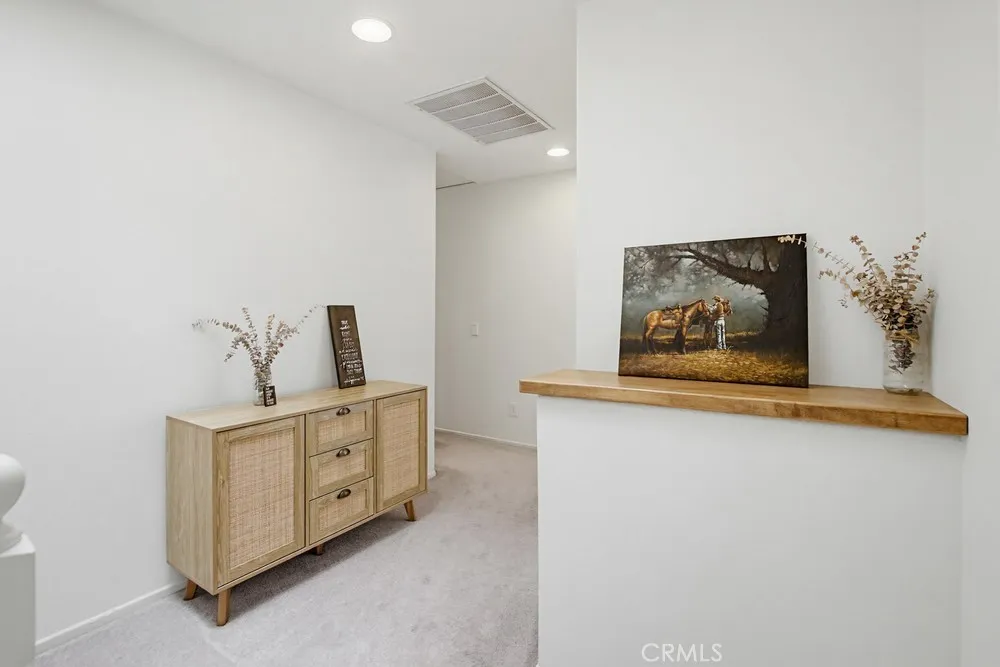 https://cdn.realtyfeed.com/cdn/127/306700593/0505880f421b8185827fbc26dd8b5adb.webp