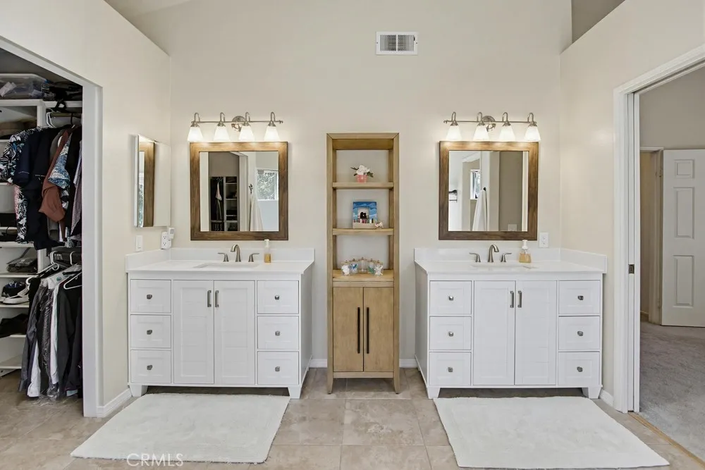 https://cdn.realtyfeed.com/cdn/127/306700593/aa0e66c2004987c011014ef3ecaf0021.webp
