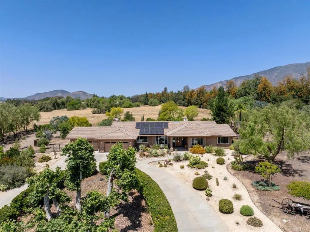 https://cdn.realtyfeed.com/cdn/127/306700625/169dd6711e6f8026ac07e6b9f5261704.webp
