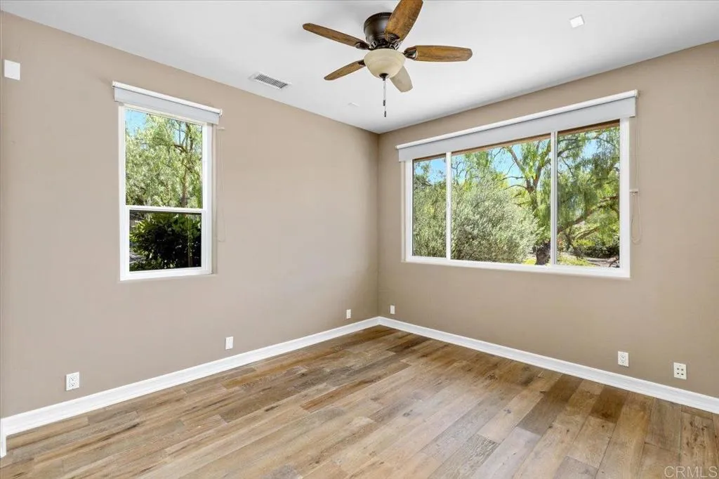 https://cdn.realtyfeed.com/cdn/127/306700625/2ee50fb2be9ed8e66568c4510b38fcb4.webp