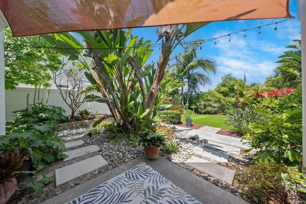https://cdn.realtyfeed.com/cdn/127/306700636/01a993d9b724c57ecb81524083085fc7.webp