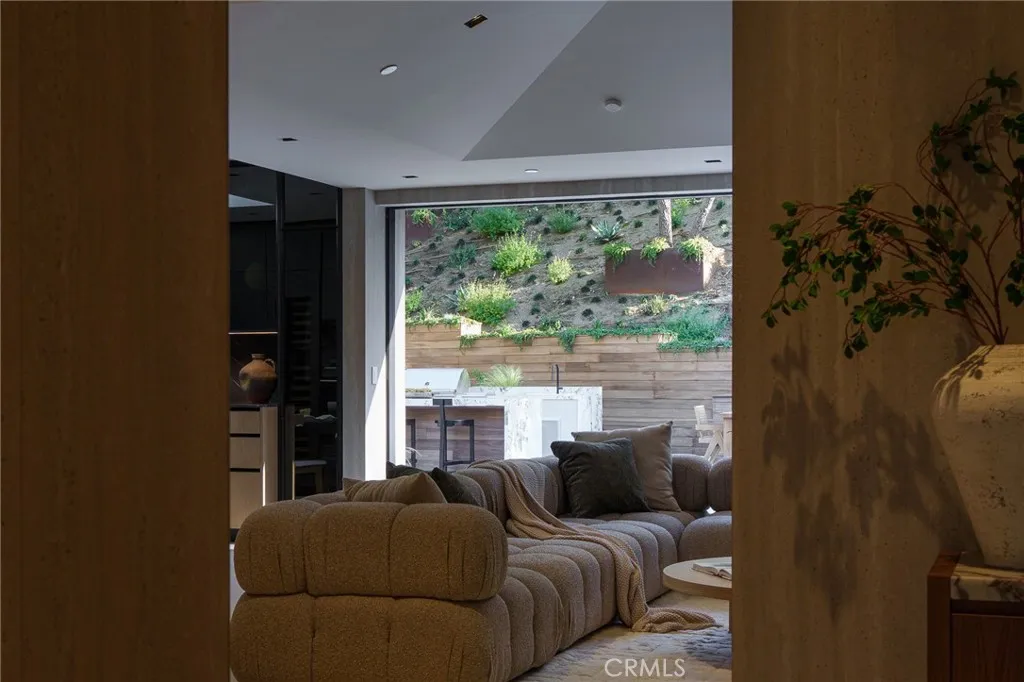 3187 Oakdell Rd, Studio City, CA, 91604