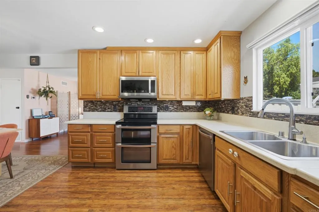 https://cdn.realtyfeed.com/cdn/127/306700670/628e2c76f1e539715e38b5a7efb9d3d6.webp
