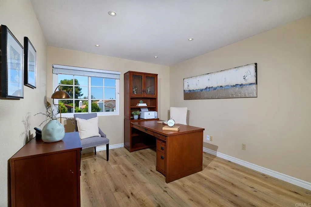 https://cdn.realtyfeed.com/cdn/127/306700692/8d8024508166518ec91d546ad124b276.webp