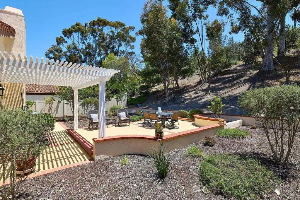 https://cdn.realtyfeed.com/cdn/127/306700692/b51c264e8dfa3977e000a41d9ae0e18f.webp