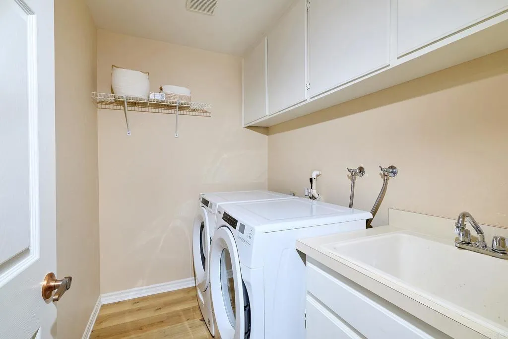 https://cdn.realtyfeed.com/cdn/127/306700692/be9a9854dd87d9107ec729e834fdd9c2.webp