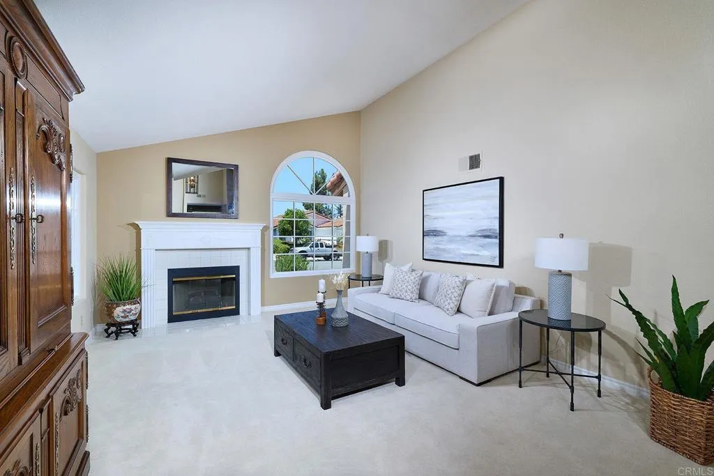 https://cdn.realtyfeed.com/cdn/127/306700692/ed192035f4515e5292abaf4dcce40cbe.webp