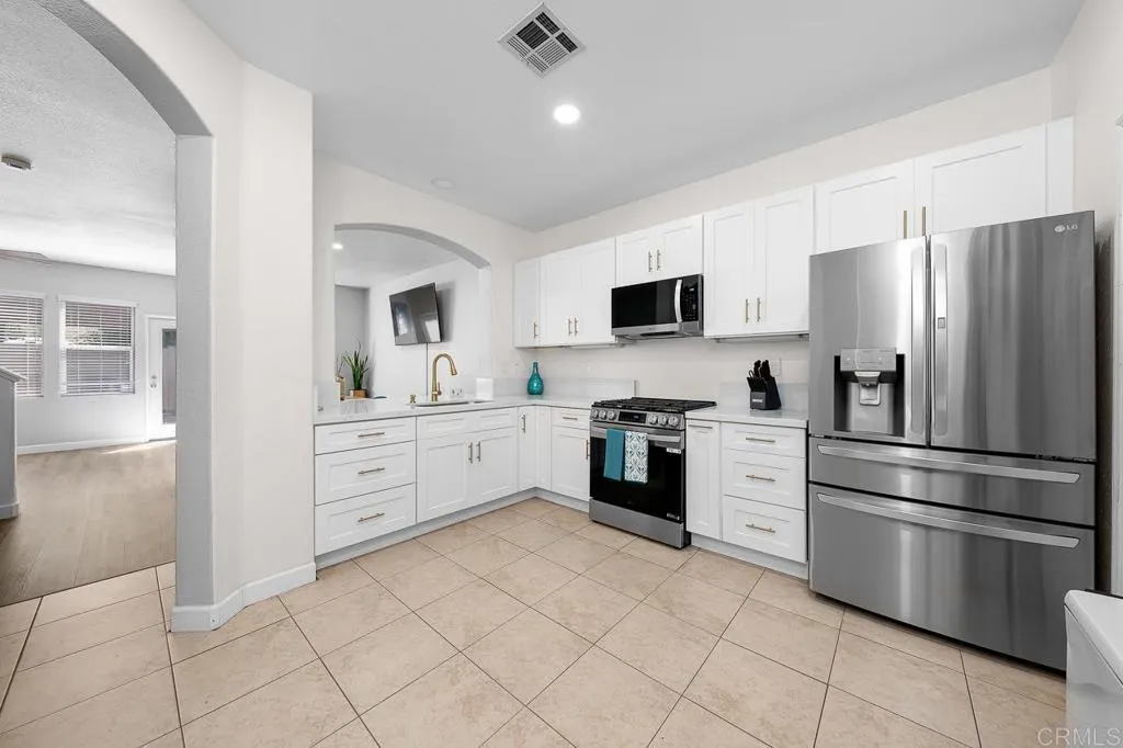 Photo #7: PTP2603031 Listing: Photo #7