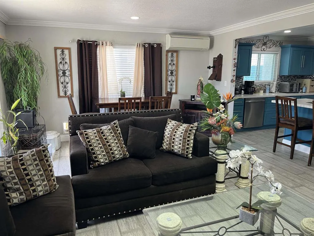https://cdn.realtyfeed.com/cdn/127/306700718/1093e2257105eaaa44d68afc9551b7aa.webp