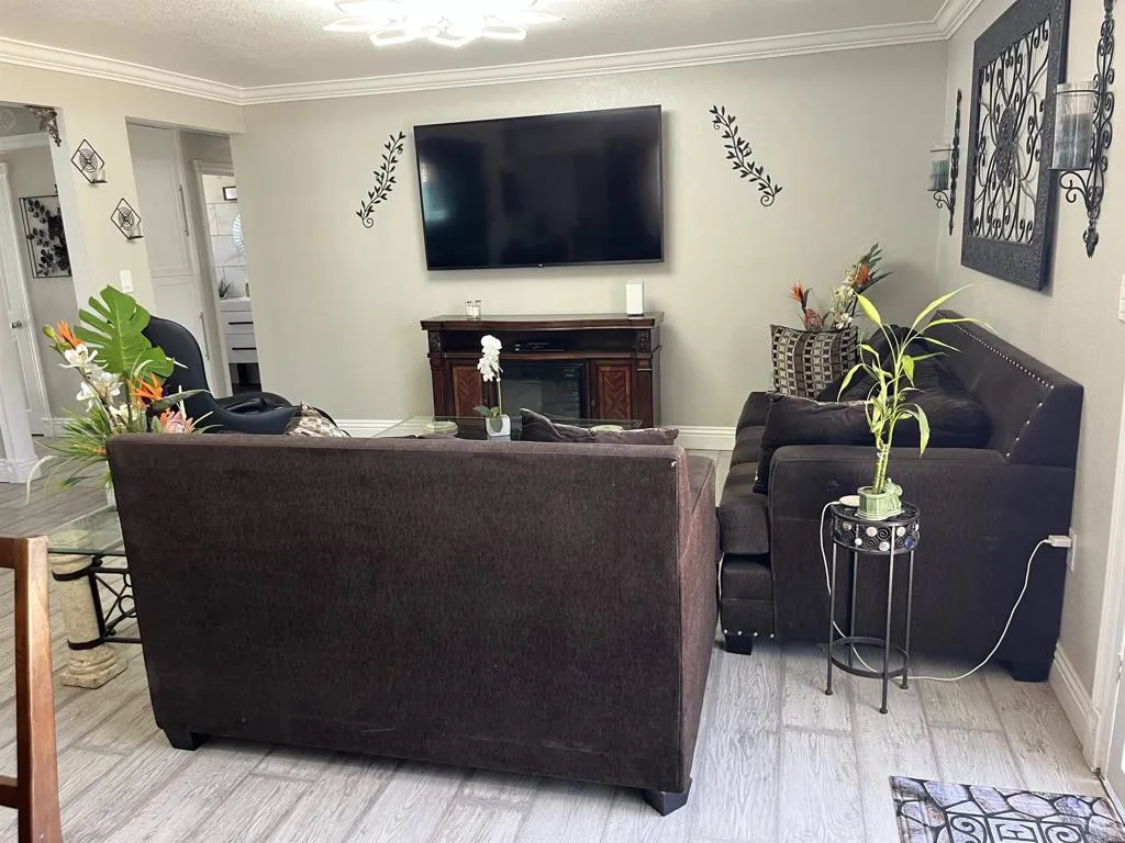 https://cdn.realtyfeed.com/cdn/127/306700718/10f611023a125f7a22296dd42ffecd90.webp