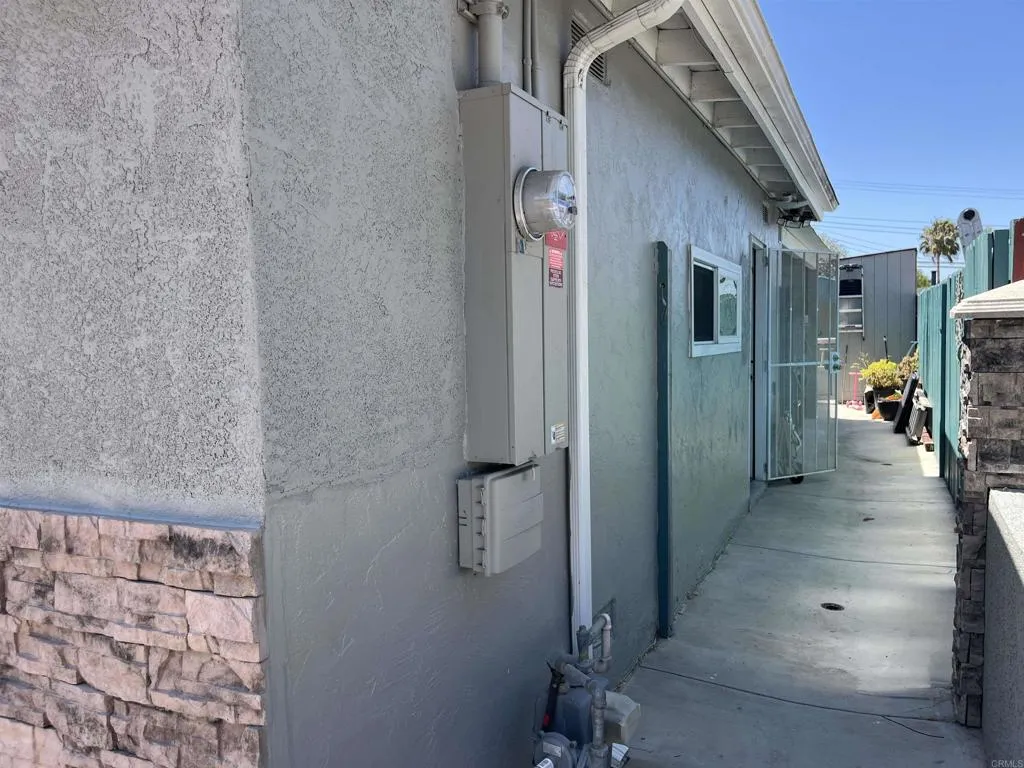 https://cdn.realtyfeed.com/cdn/127/306700718/3d39b72ef0f7a9ed913dbbcb306a96cb.webp