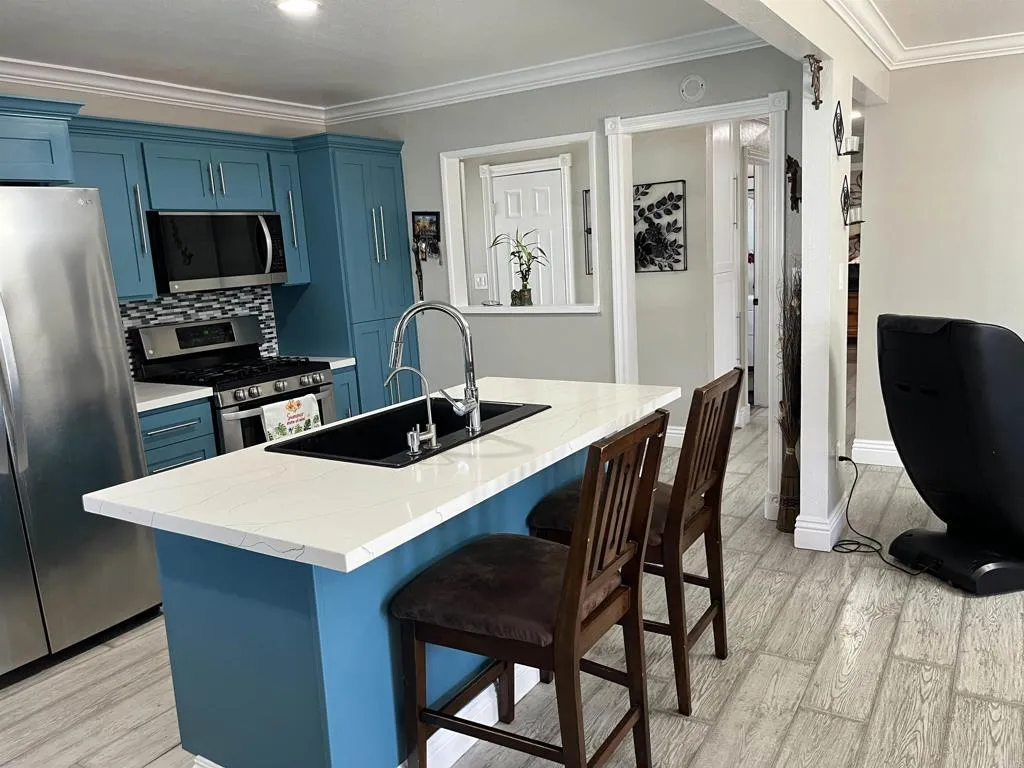 https://cdn.realtyfeed.com/cdn/127/306700718/670be8fbeafba11f9e1cd5e3dcb8269e.webp