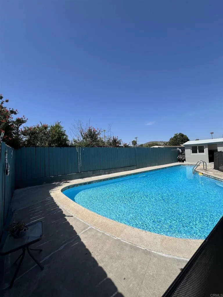 https://cdn.realtyfeed.com/cdn/127/306700718/6b52c8903b51733464b7b90cdfd094a0.webp
