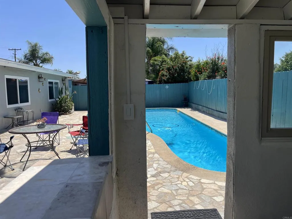 https://cdn.realtyfeed.com/cdn/127/306700718/8eeb73a2630c896a6b6639ca1ba8a10f.webp