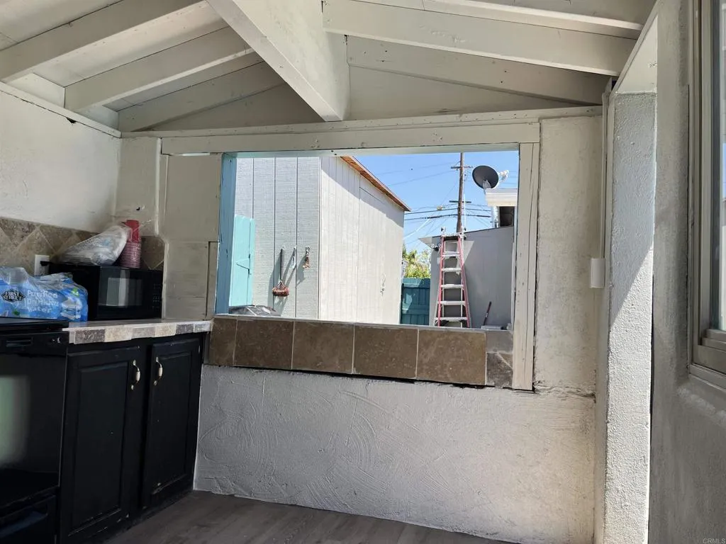 https://cdn.realtyfeed.com/cdn/127/306700718/e995126d07d6f27c8696ac3da08f617e.webp