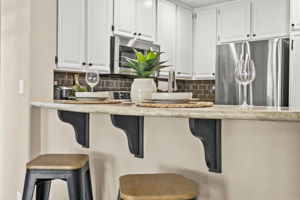 https://cdn.realtyfeed.com/cdn/127/306700784/b058516b9593dabf191f830a86fe1538.webp