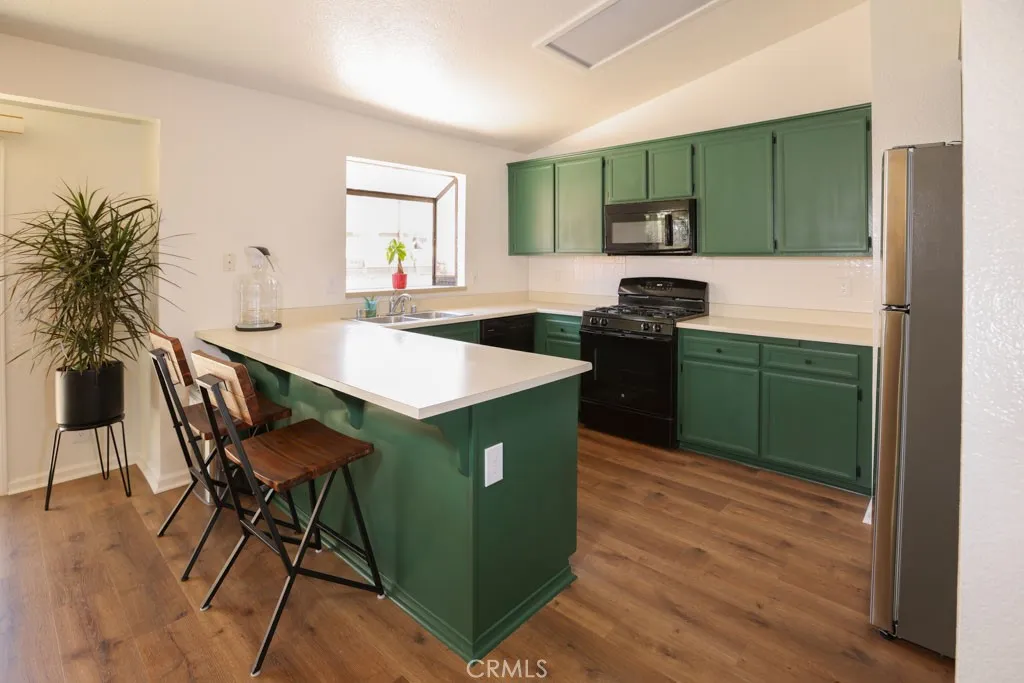 https://cdn.realtyfeed.com/cdn/127/306700789/52dbb3438db748f8b47989747471fc40.webp