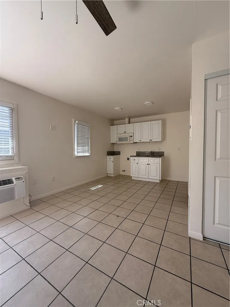 551 10th Street UNIT 3, Long Beach, CA, 90813