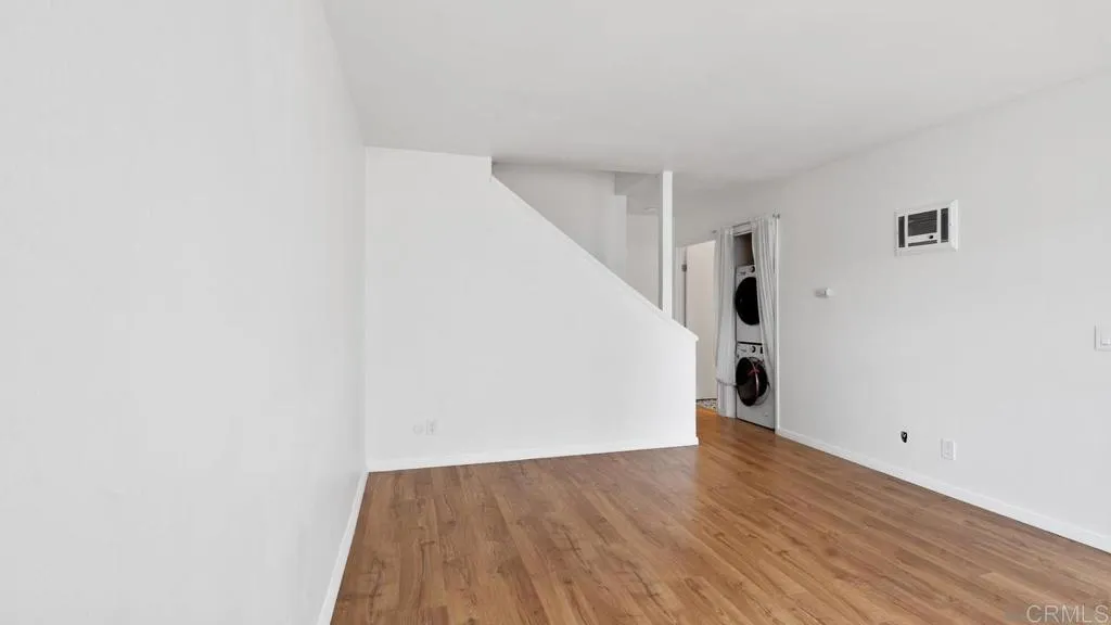 Photo #7: NDP2603900 Listing: Photo #7