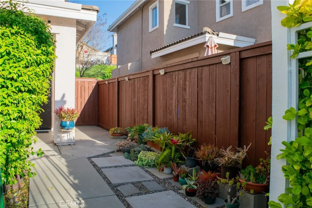 https://cdn.realtyfeed.com/cdn/127/306700934/13271bde555e960b57f524fe53fb12a5.webp