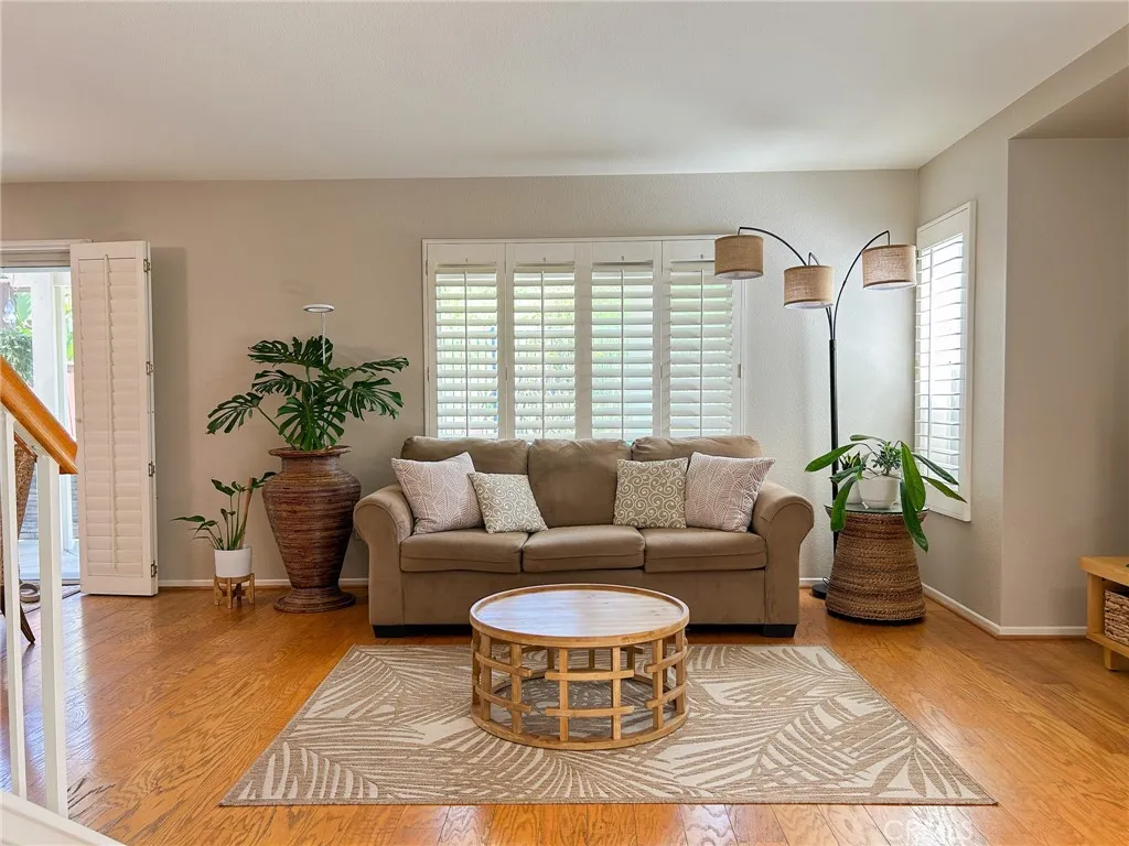 https://cdn.realtyfeed.com/cdn/127/306700934/69efb590ee4482ea9698312eb6b48049.webp