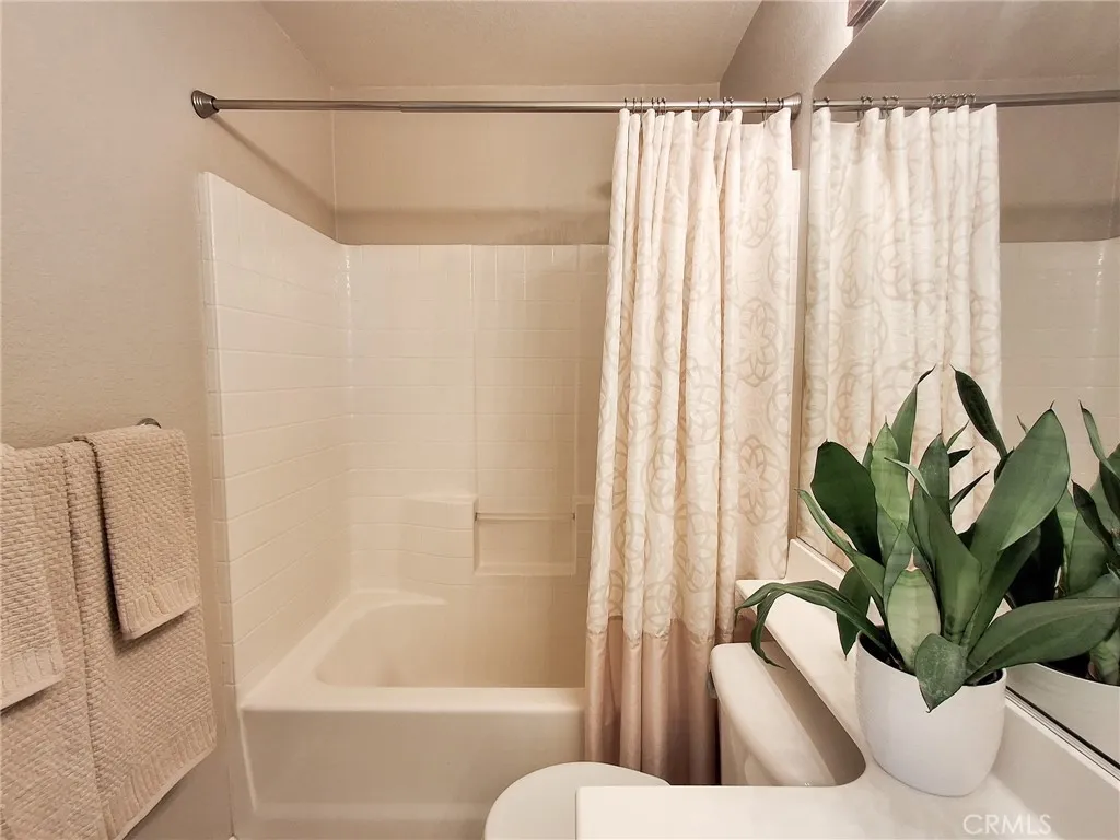 https://cdn.realtyfeed.com/cdn/127/306700934/bcfe7e446ee679f0280faf1de4109357.webp