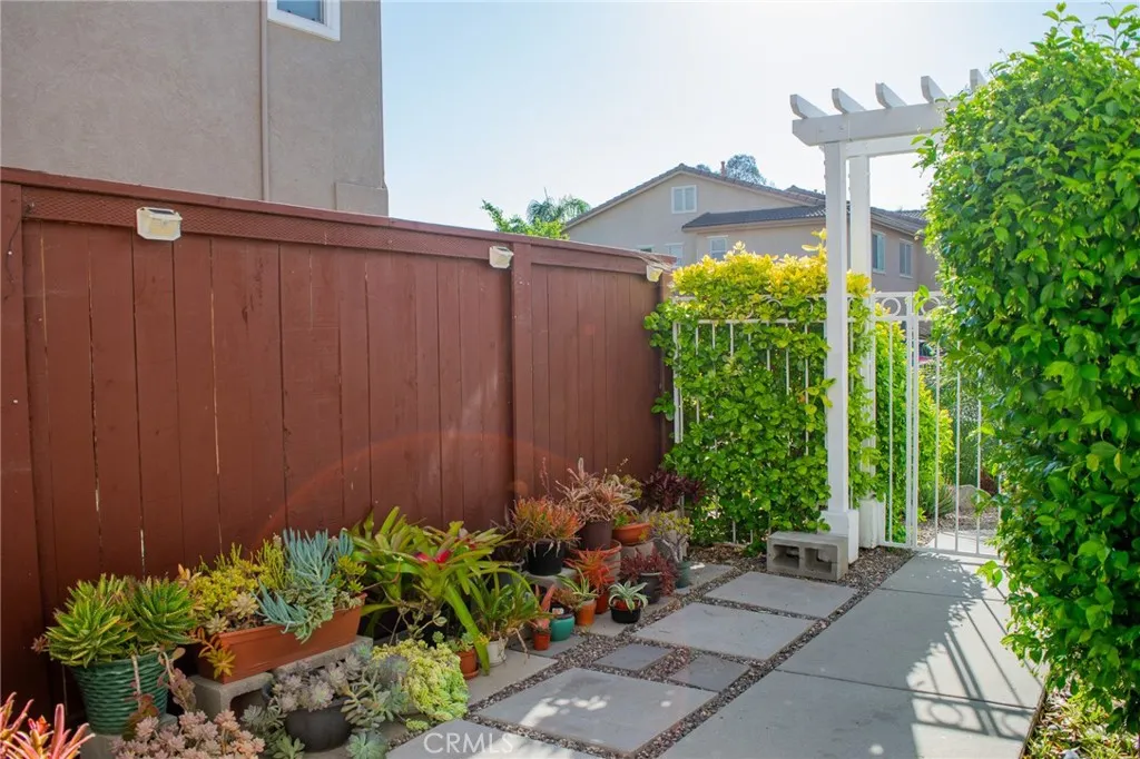 https://cdn.realtyfeed.com/cdn/127/306700934/d9edf952bcbb4da5af04059b37ddc022.webp