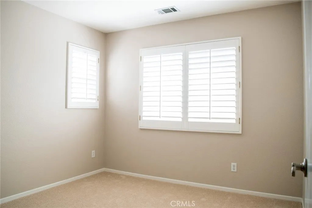 https://cdn.realtyfeed.com/cdn/127/306700934/e9dfb0674ab40df5b39c194b7195dccf.webp
