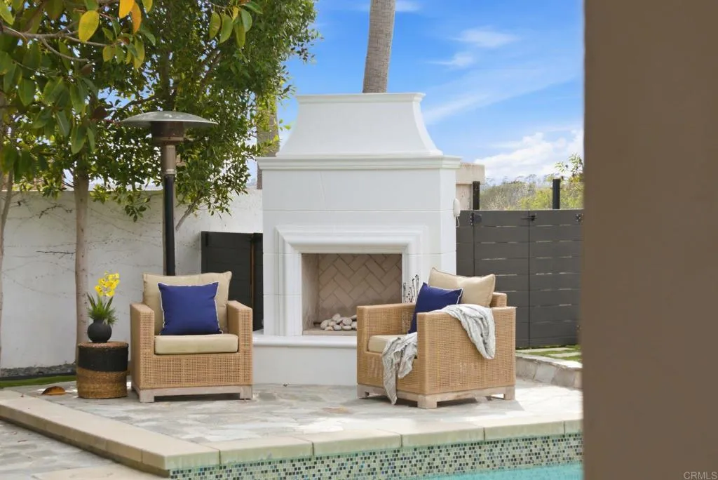 https://cdn.realtyfeed.com/cdn/127/306700941/889e9f41a41969ff90b6ce8f863facc3.webp