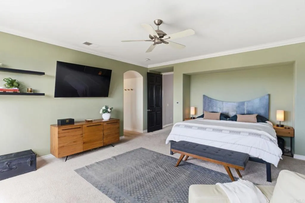 https://cdn.realtyfeed.com/cdn/127/306700941/a40b5c82f461a4f4ceae9cbaf9c94826.webp