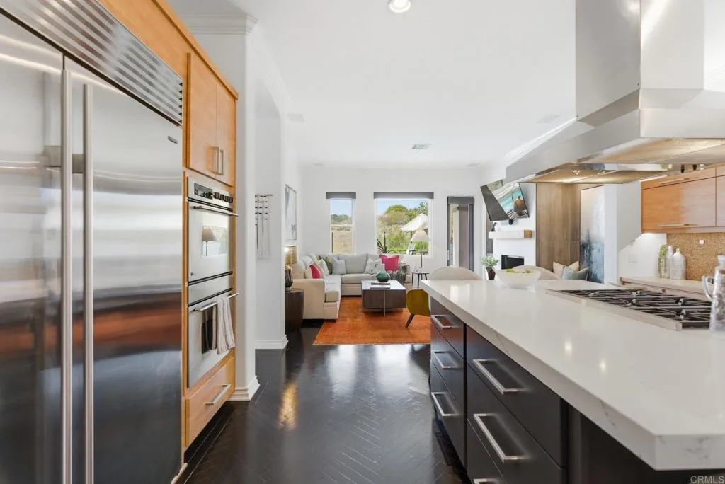 https://cdn.realtyfeed.com/cdn/127/306700941/f664cdaec427ff9fbaa9bc535fbe8eb6.webp