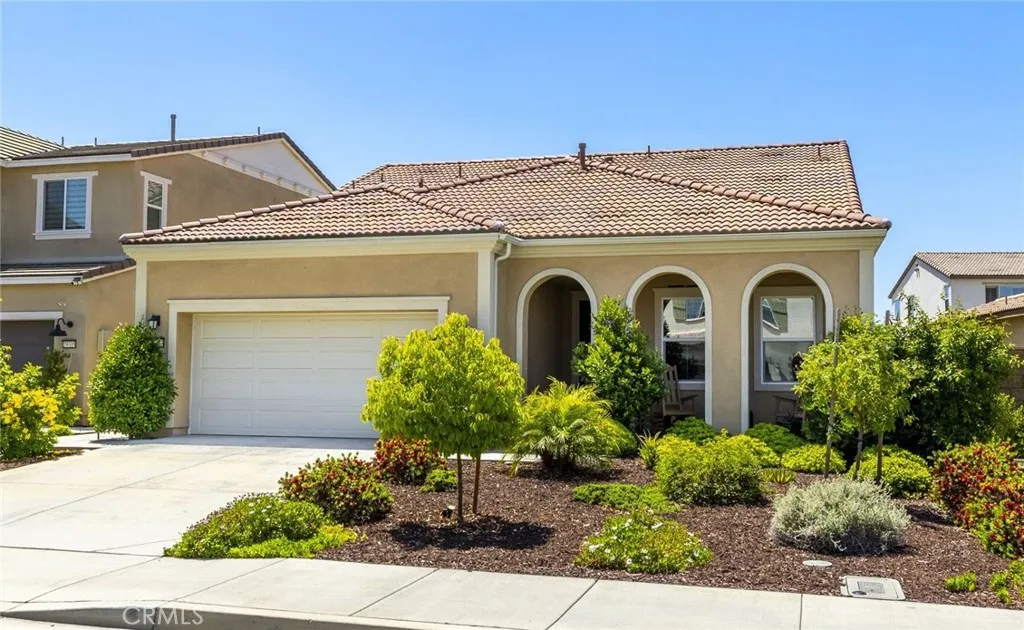 Menifee, CA 92585