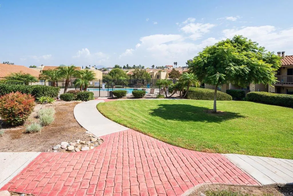 https://cdn.realtyfeed.com/cdn/127/306700980/08a3186f7db6a7867143dc3bb9ec2dfc.webp